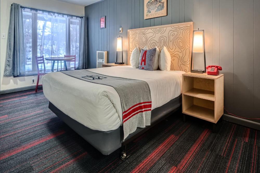 Basecamp Queen interior